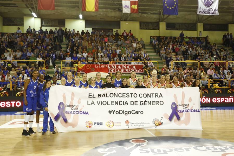 Fotos: Final de la Supercopa de España de baloncesto femenino entre Perfumerías Avenida y Girona en Salamanca