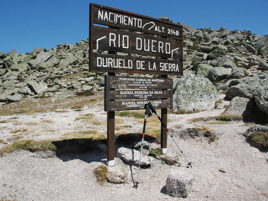 Recopilación de imágenes de los Picos de Urbión, desde el Pico Ubrión a más de 2.000 metros de altitud, en la provincia de Soria.