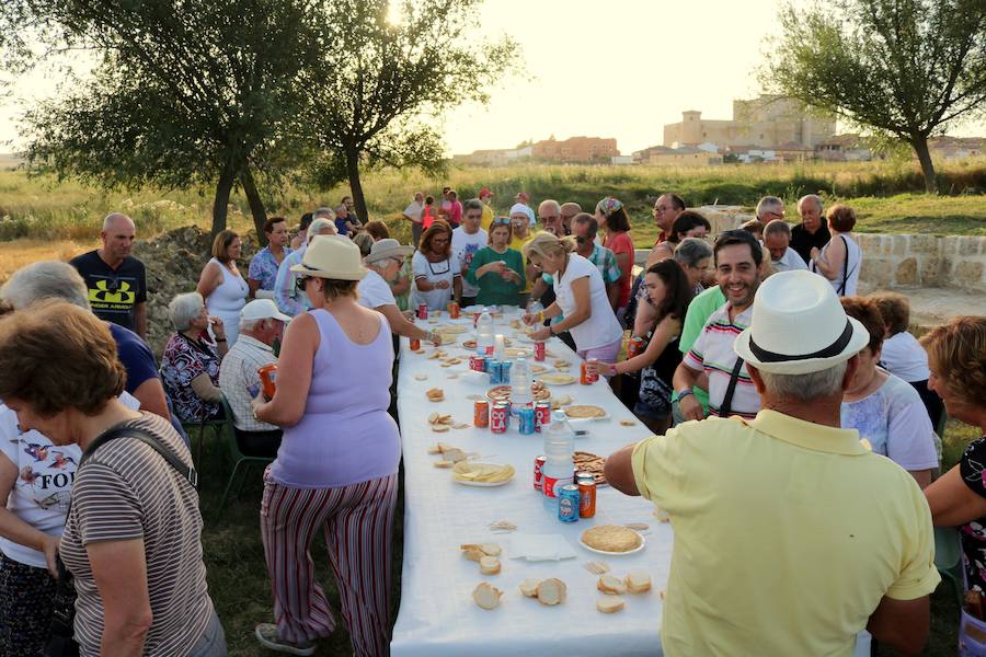 Fotos: Fuentes de Valdepero rehabilita con acierto los pilones