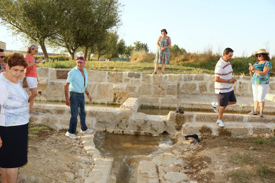 Fotos: Fuentes de Valdepero rehabilita con acierto los pilones