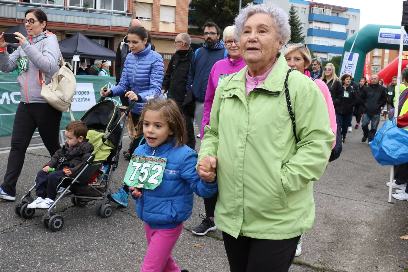 Fotos: V Legua Solidaria por el Daño Cerebral Adquirido en Las Delicias (Valladolid)