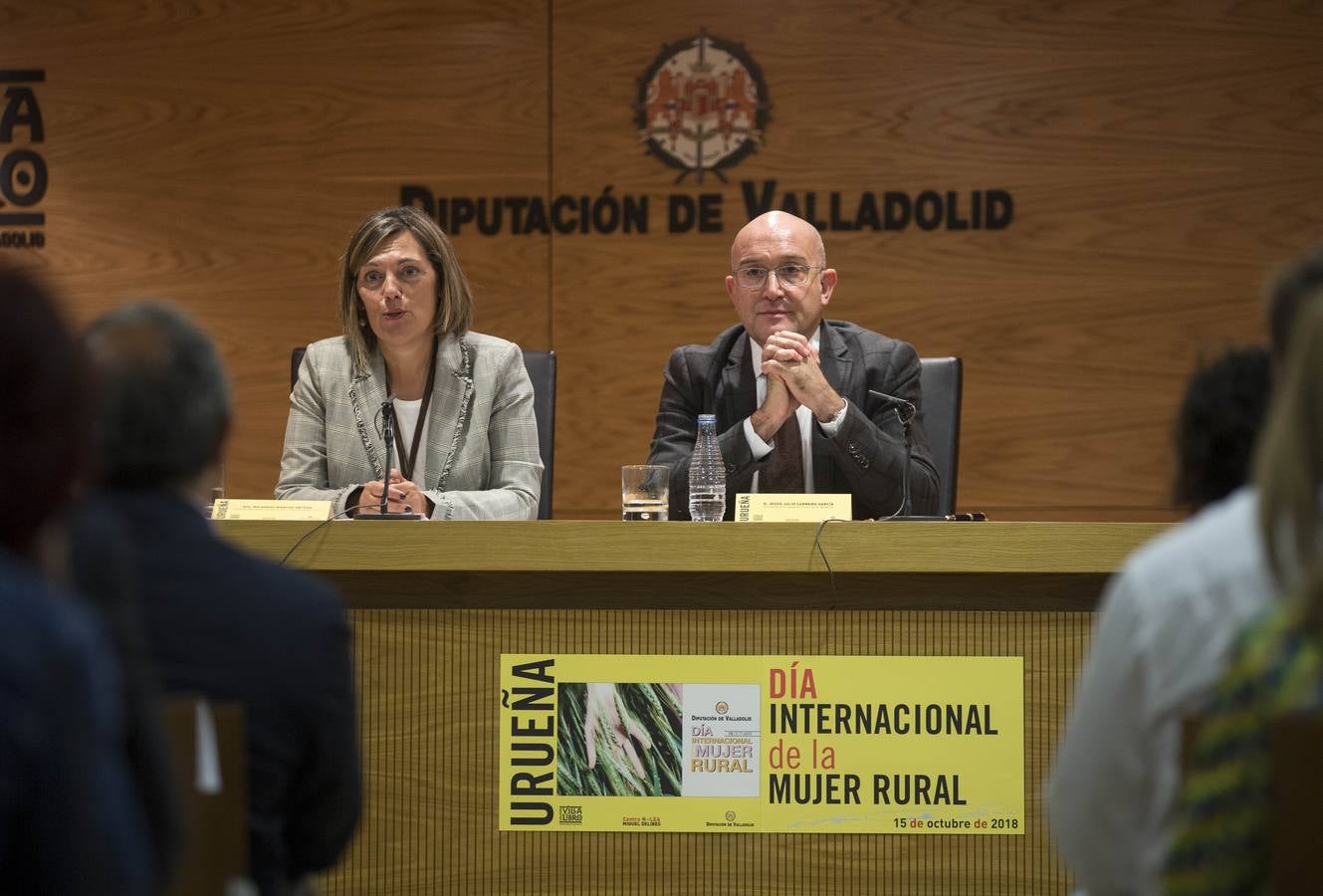 Durante la jornada se hizo entrega de la beca anual que se concede, en esta ocasión a la Fundación Intras, para el desarrollo de un estudio sobre las mujeres con alguna discapacidad en el mundo rural