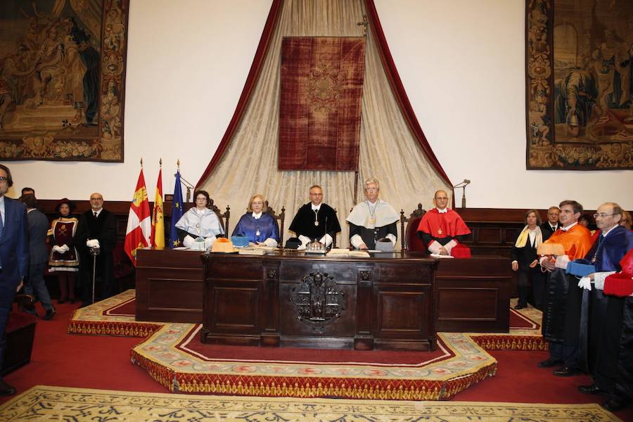 Fotos: La Universidad de Salamanca inviste como doctora honoris causa a Rebeca Grynspan