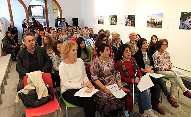 Asistentes al acto del Día de las Escritoras que ha tenido lugar este lunes en Segovia. 