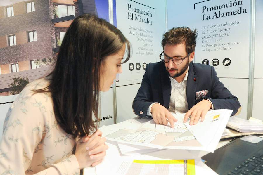 Fotos: Segunda jornada de la Feria Inmobiliaria de Valladolid