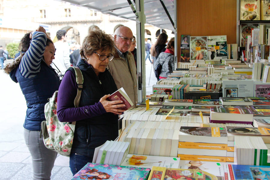 Fotos: Salamanca abre su Feria del Libro Antiguo y de Ocasión