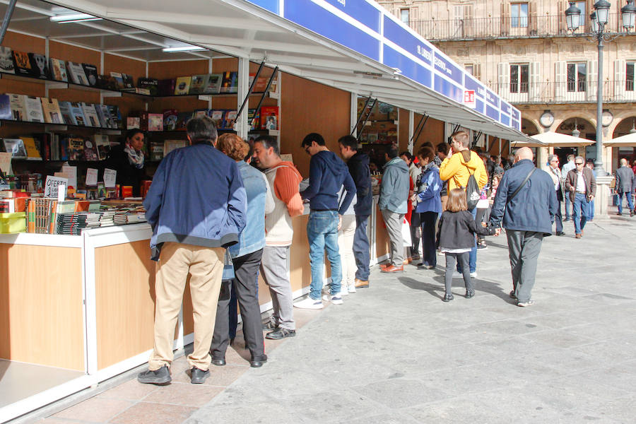 Fotos: Salamanca abre su Feria del Libro Antiguo y de Ocasión