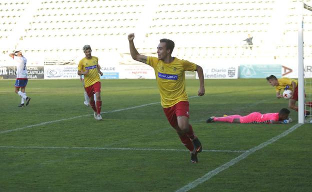 Blanco celebra el gol del empate. 