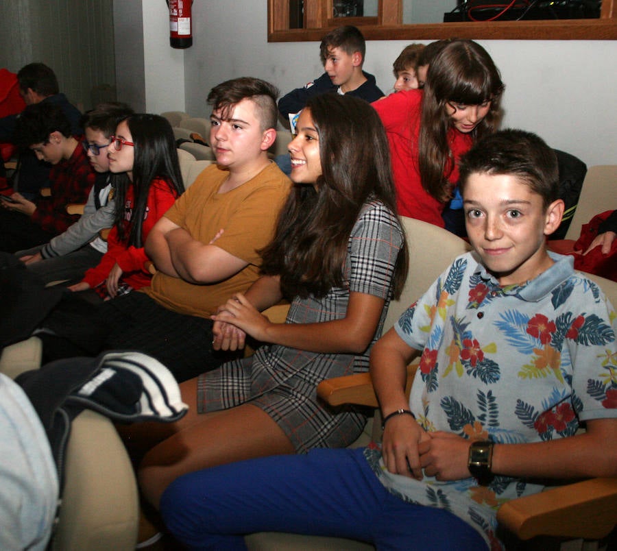 Fotos: Protagonistas de «Los Futbolísimos» visitan Cuéllar