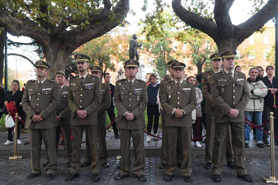 Fotos: Aspaym protagoniza el arriado de la bandera en el Palacio Real de Valladolid