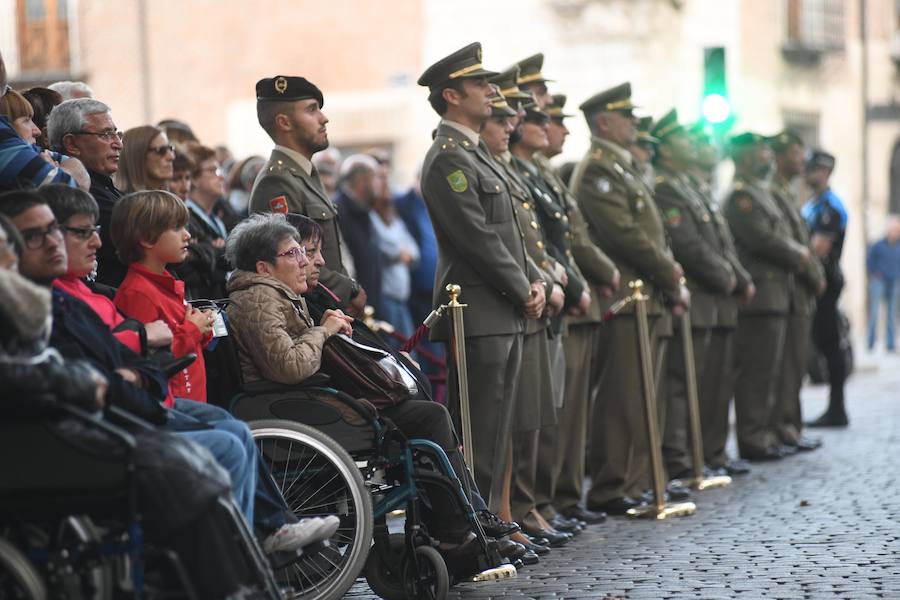 Fotos: Aspaym protagoniza el arriado de la bandera en el Palacio Real de Valladolid