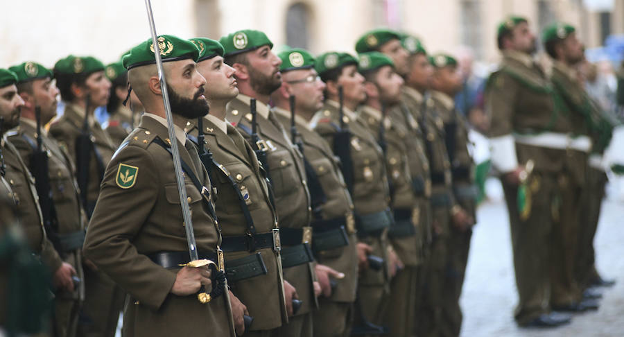 Fotos: Aspaym protagoniza el arriado de la bandera en el Palacio Real de Valladolid