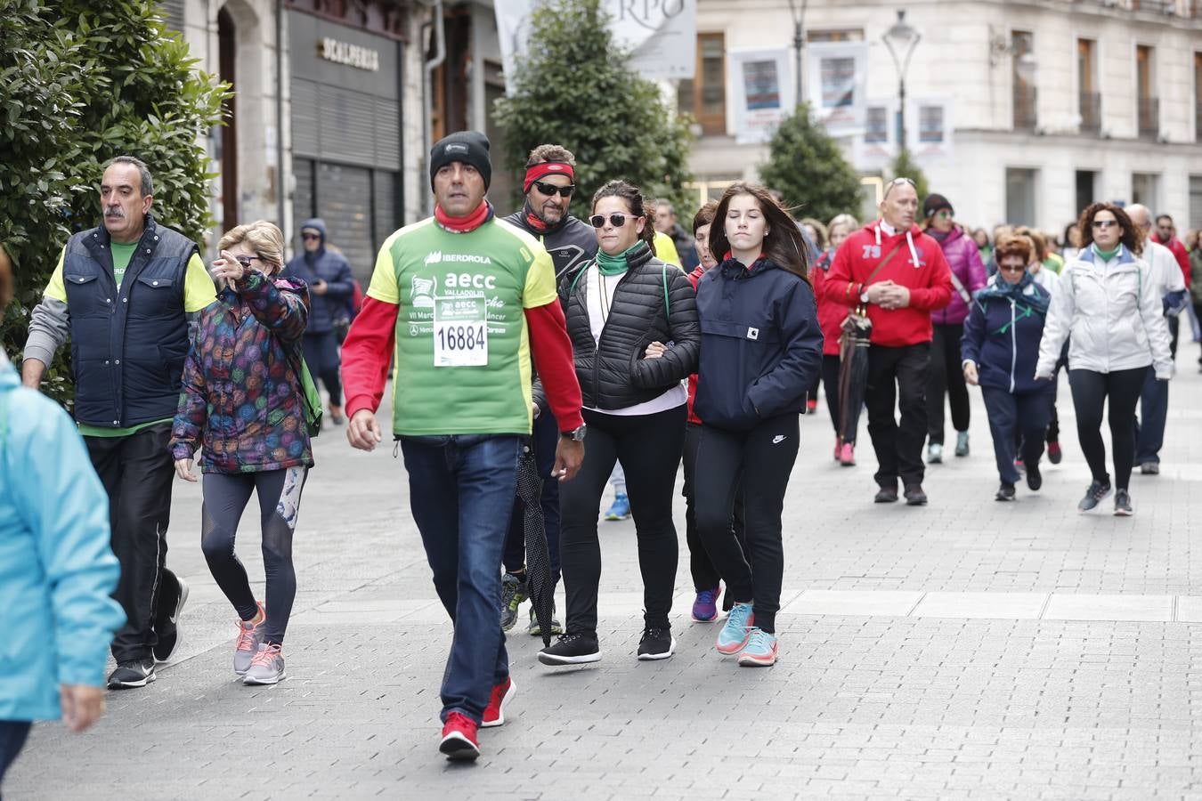 Fotos: VII Marcha contra el Cáncer en Valladolid (2)