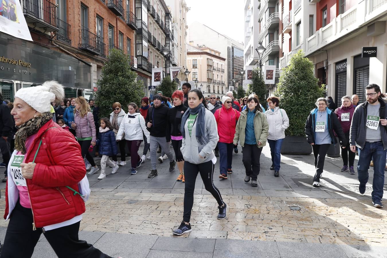 Fotos: VII Marcha contra el Cáncer en Valladolid (2)