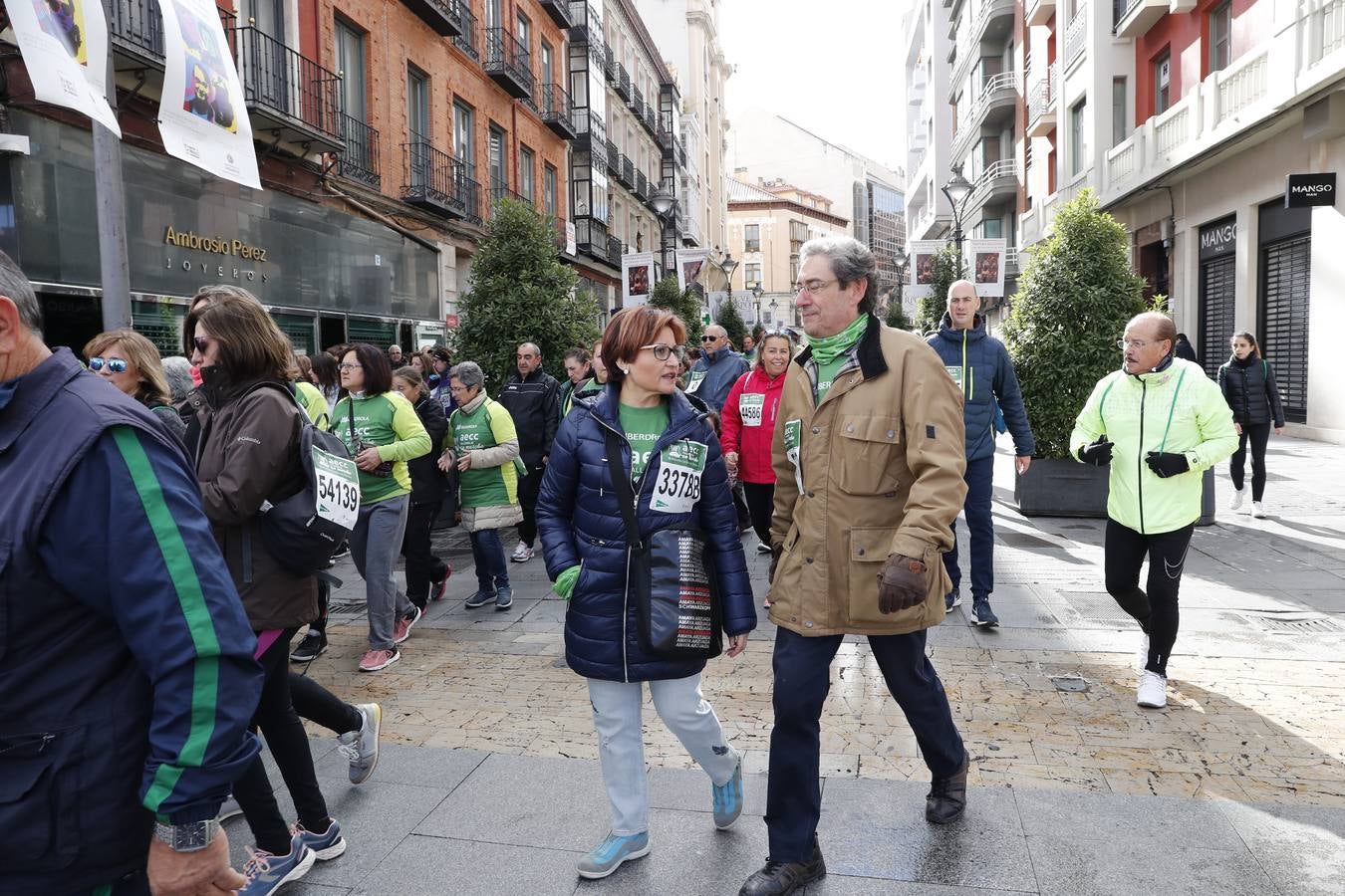 Fotos: VII Marcha contra el Cáncer en Valladolid (2)