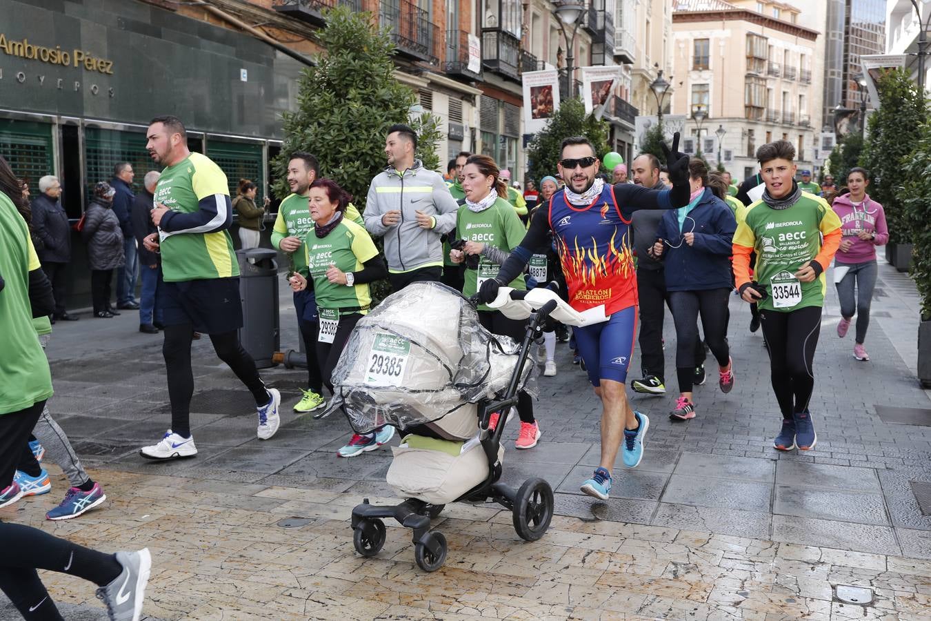 Fotos: Marcha contra el Cáncer en Valladolid (1)