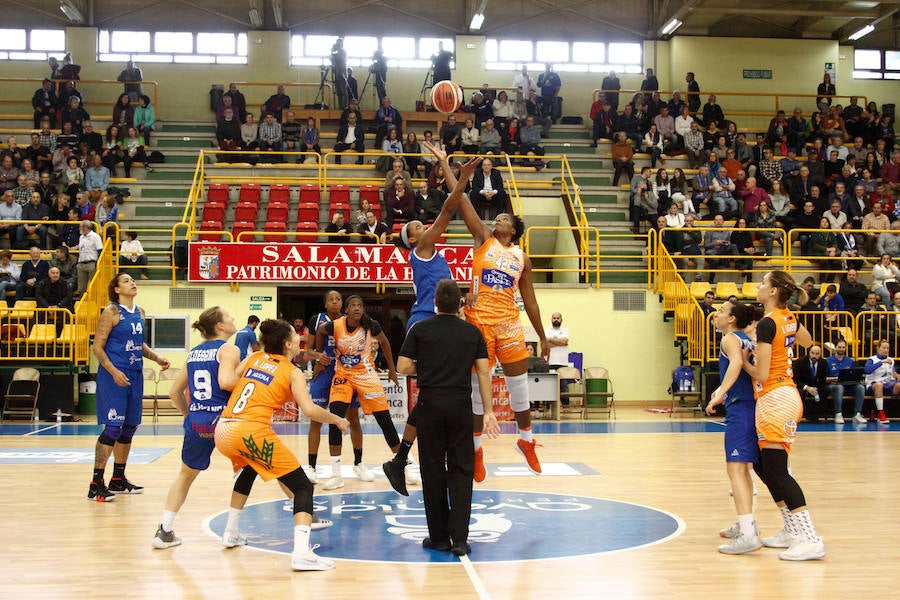 Fotos: Perfumerías Avenida se impone al Quesos El Pastor de Zamora (72-50)