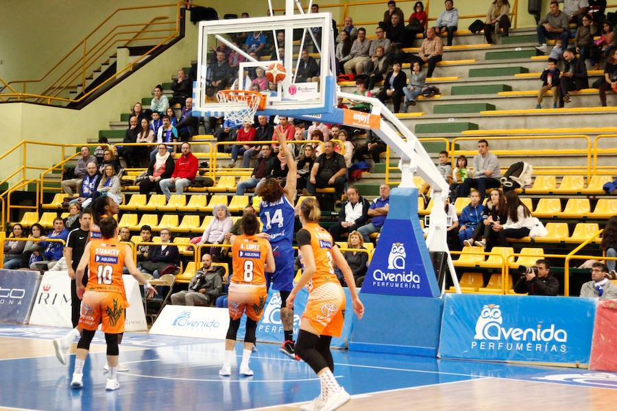 Fotos: Perfumerías Avenida se impone al Quesos El Pastor de Zamora (72-50)