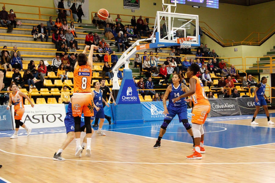 Fotos: Perfumerías Avenida se impone al Quesos El Pastor de Zamora (72-50)