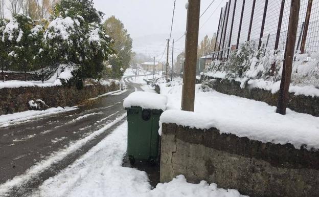 San Salvador de Cantamuda después de la nevada.