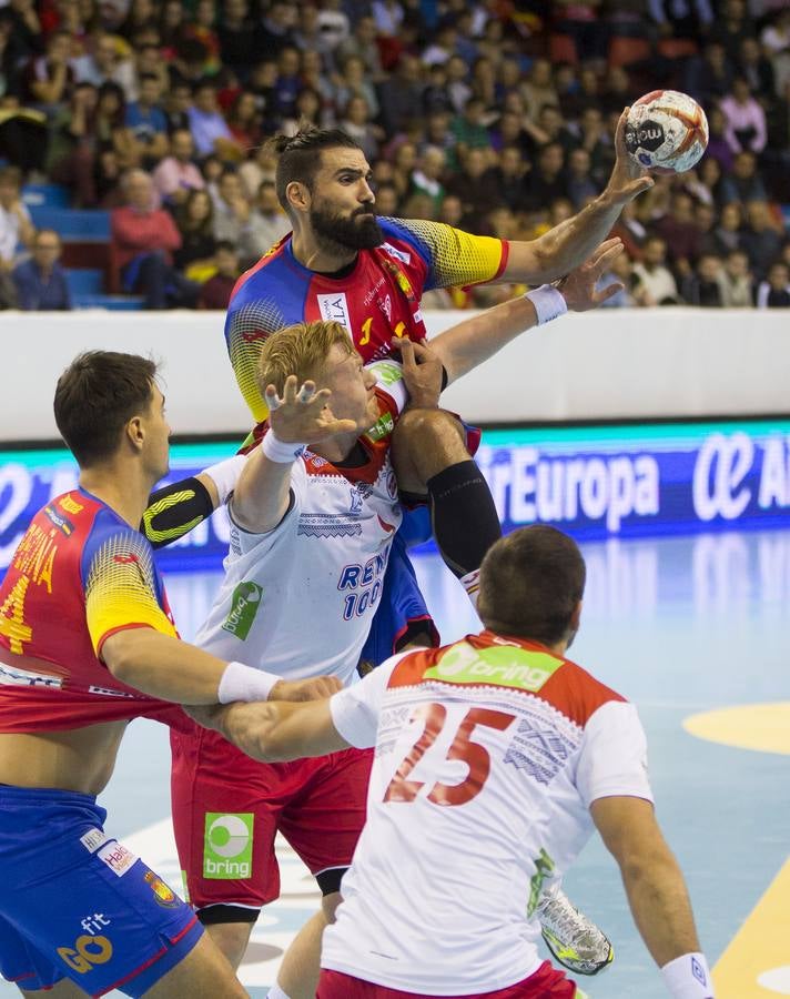 En una gran primera mitad excepcional y después supera el bache para alzarse con una merecida victoria en Huerta del Rey