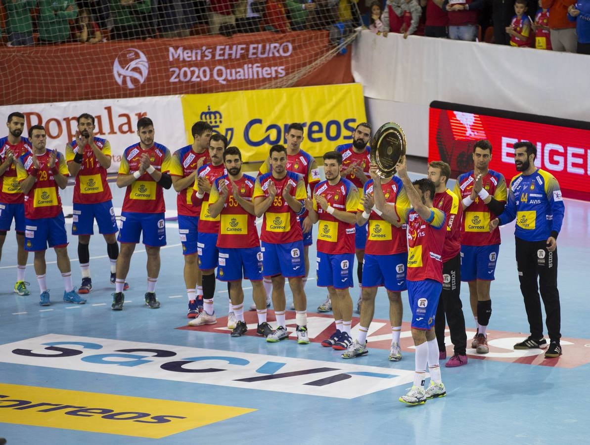 En una gran primera mitad excepcional y después supera el bache para alzarse con una merecida victoria en Huerta del Rey