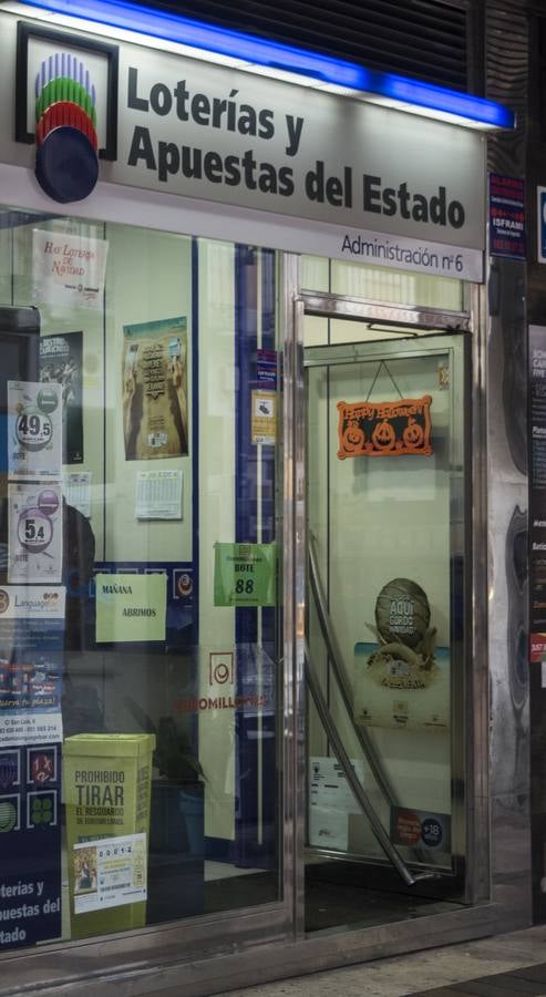 Fotos: El comercio vallisoletano se viste de Halloween