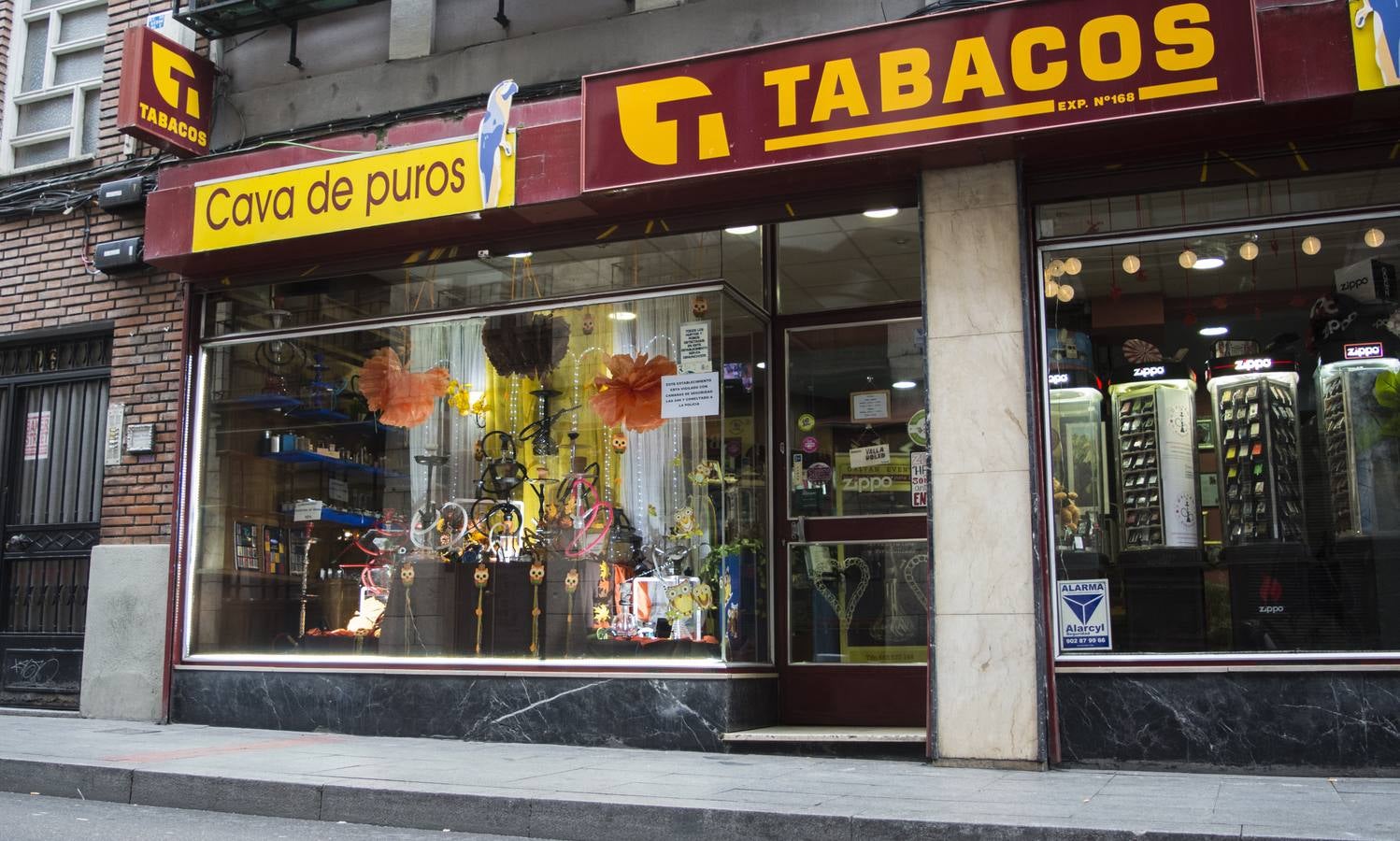 Fotos: El comercio vallisoletano se viste de Halloween