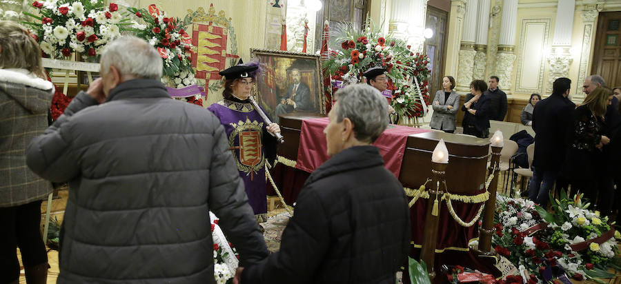 El Ayuntamiento de Valladolid acoge la capilla ardiente por el que fuera su alcalde entre 1979 y 1995