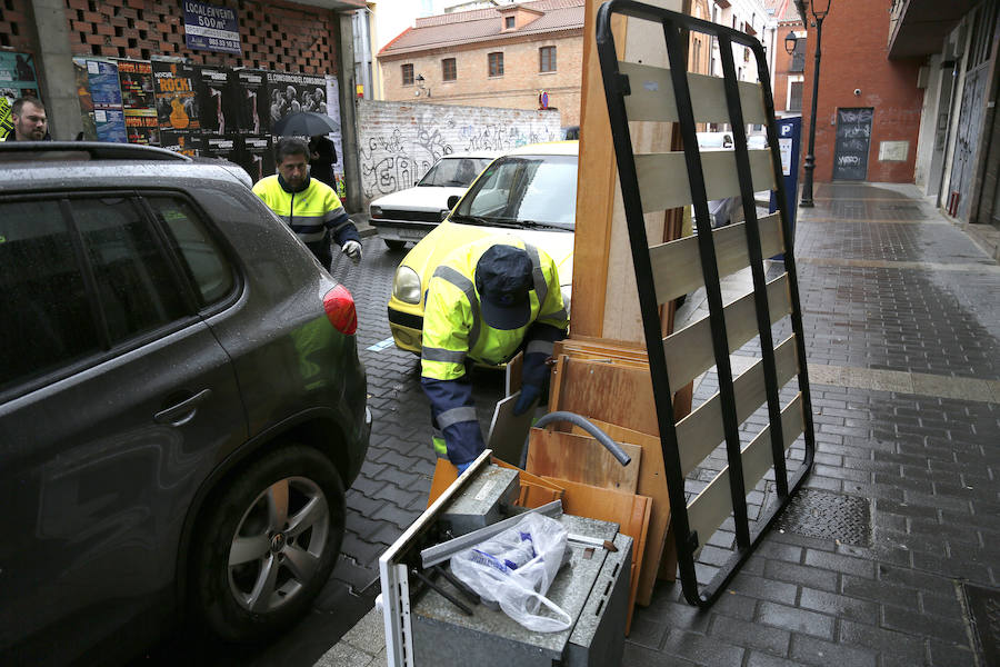 Fotos: Recogida de enseres en Palencia