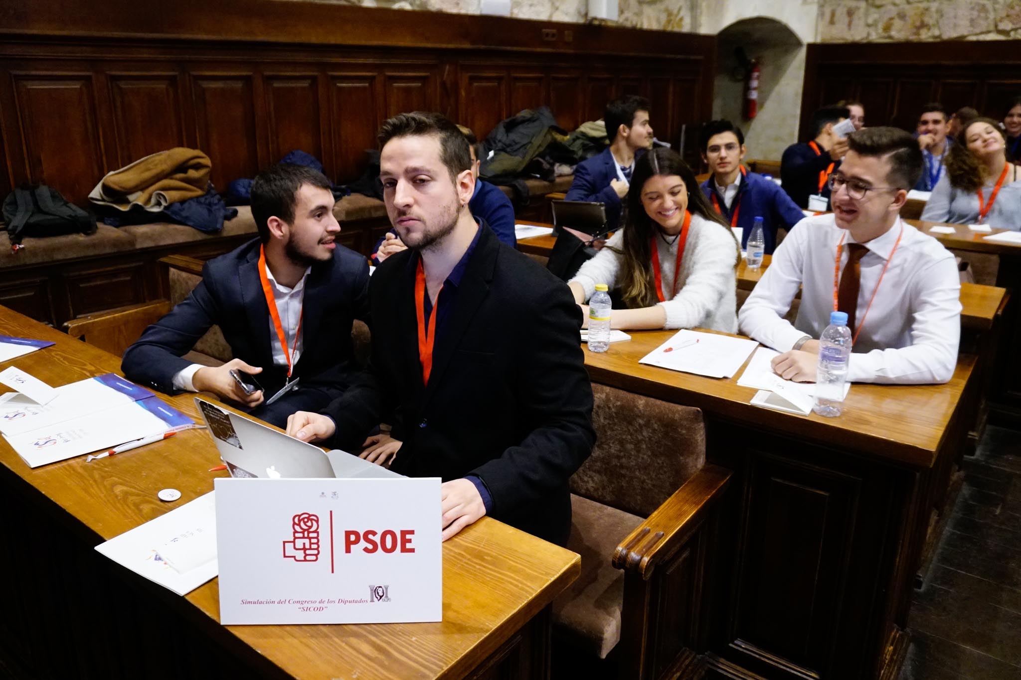 Fotos: Los alumnos de la USAL simulan un debate en el Congreso de los Diputados