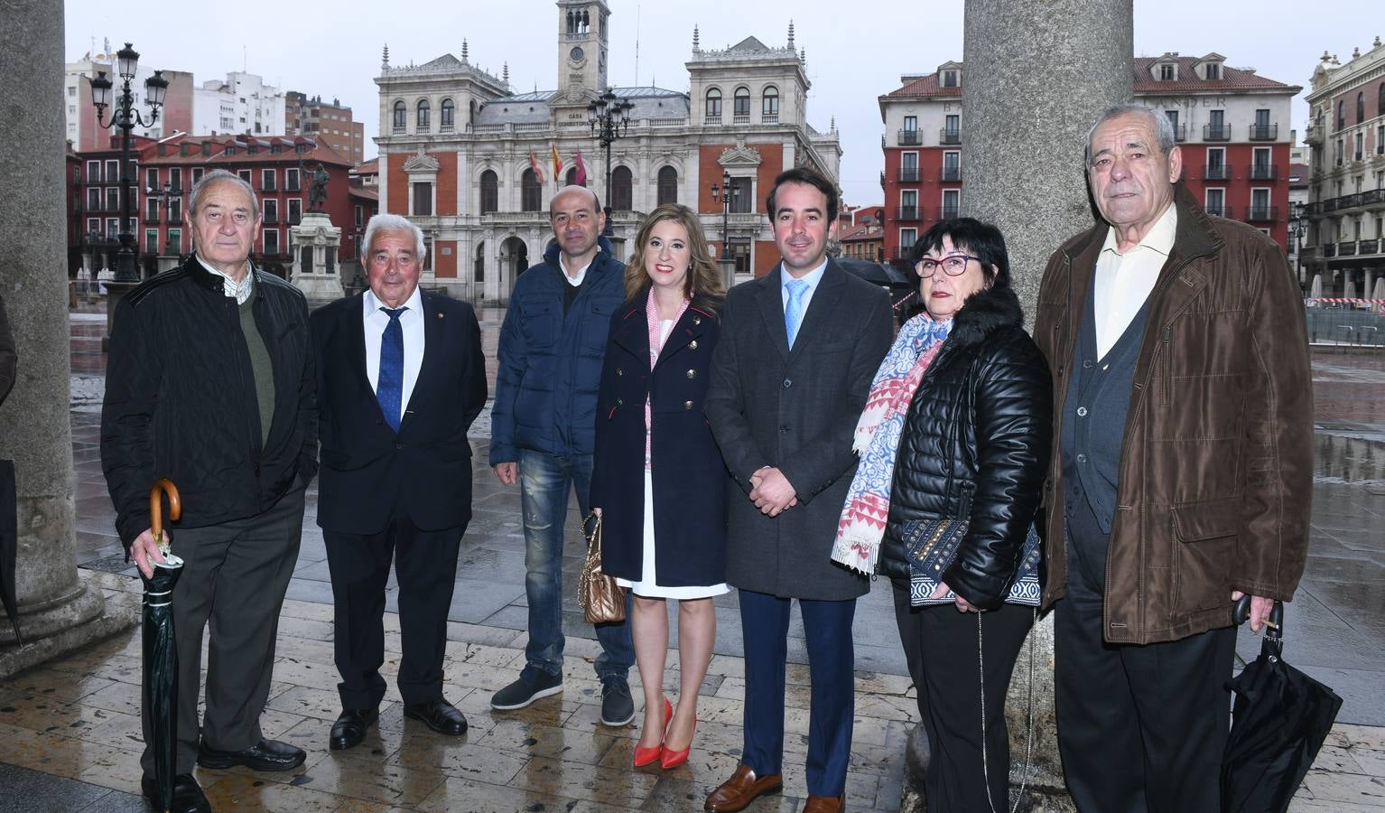 Fotos: Asistentes al acto del Día de la Provincia, en el Teatro Zorrilla de Valladolid