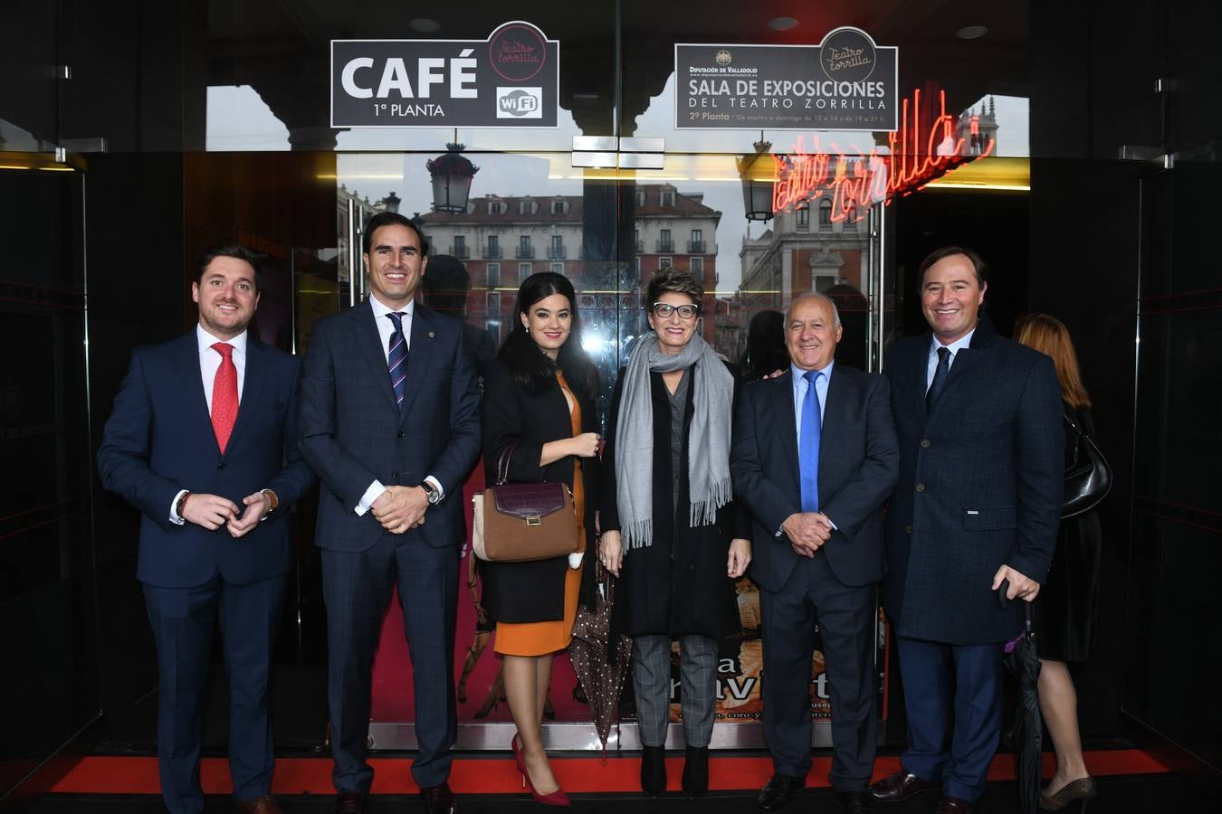 Fotos: Asistentes al acto del Día de la Provincia, en el Teatro Zorrilla de Valladolid