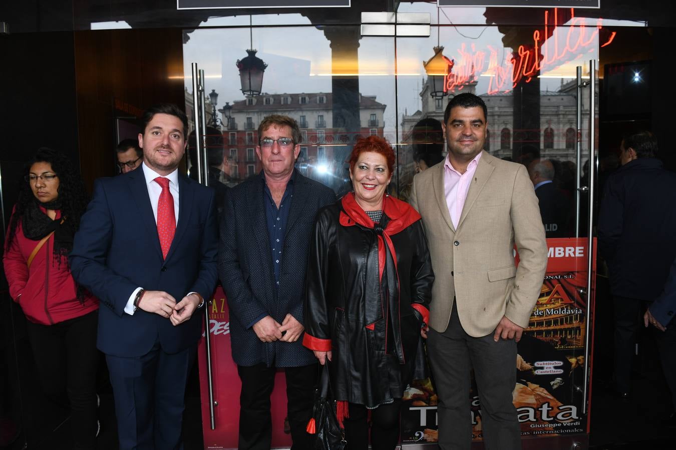 Fotos: Asistentes al acto del Día de la Provincia, en el Teatro Zorrilla de Valladolid