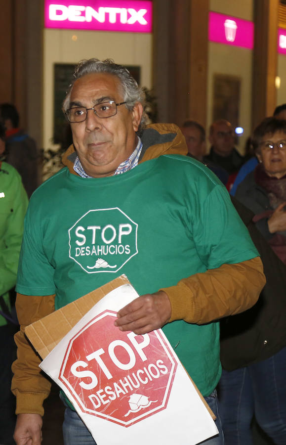 Fotos: Manifestación de los afectados por las Hipotecas