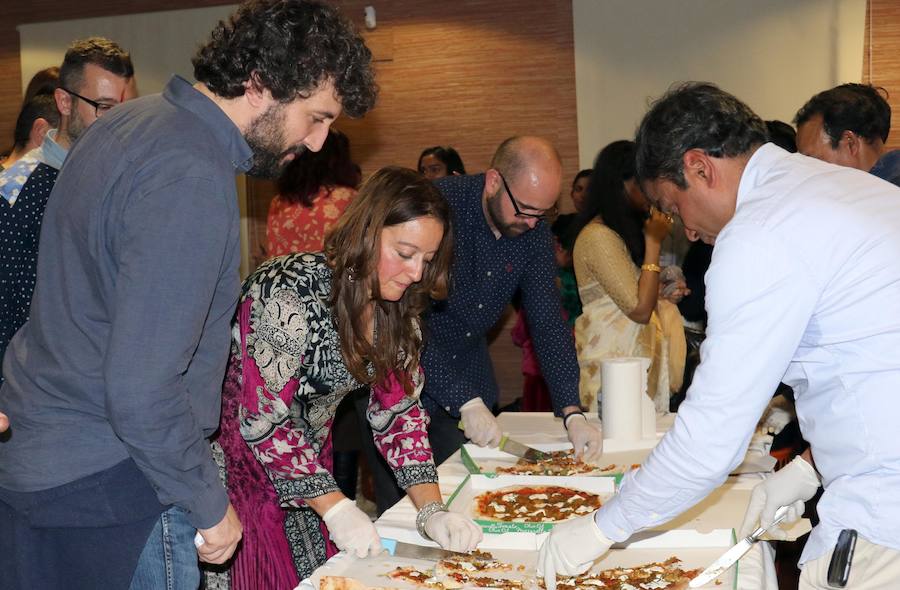 Fotos: La Casa de la India en Valladolid celebra el año nuevo hindú