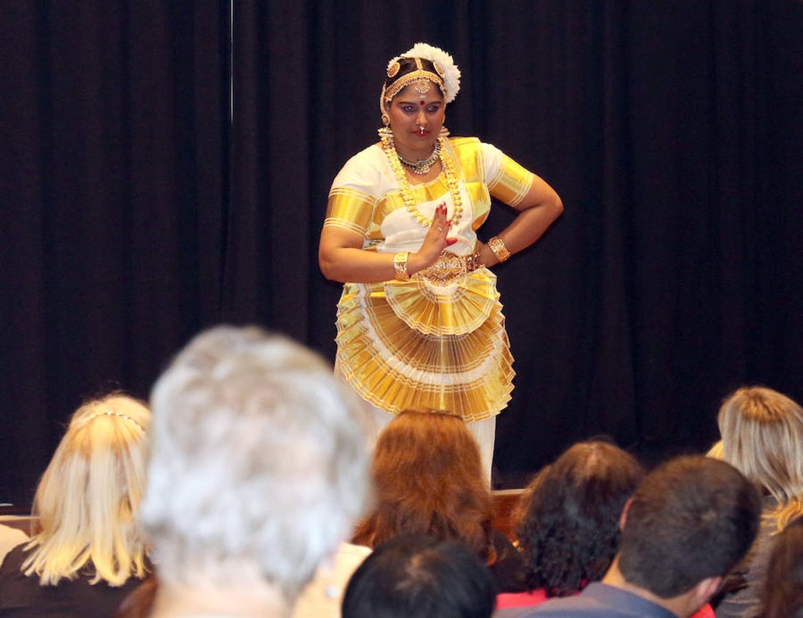 Fotos: La Casa de la India en Valladolid celebra el año nuevo hindú