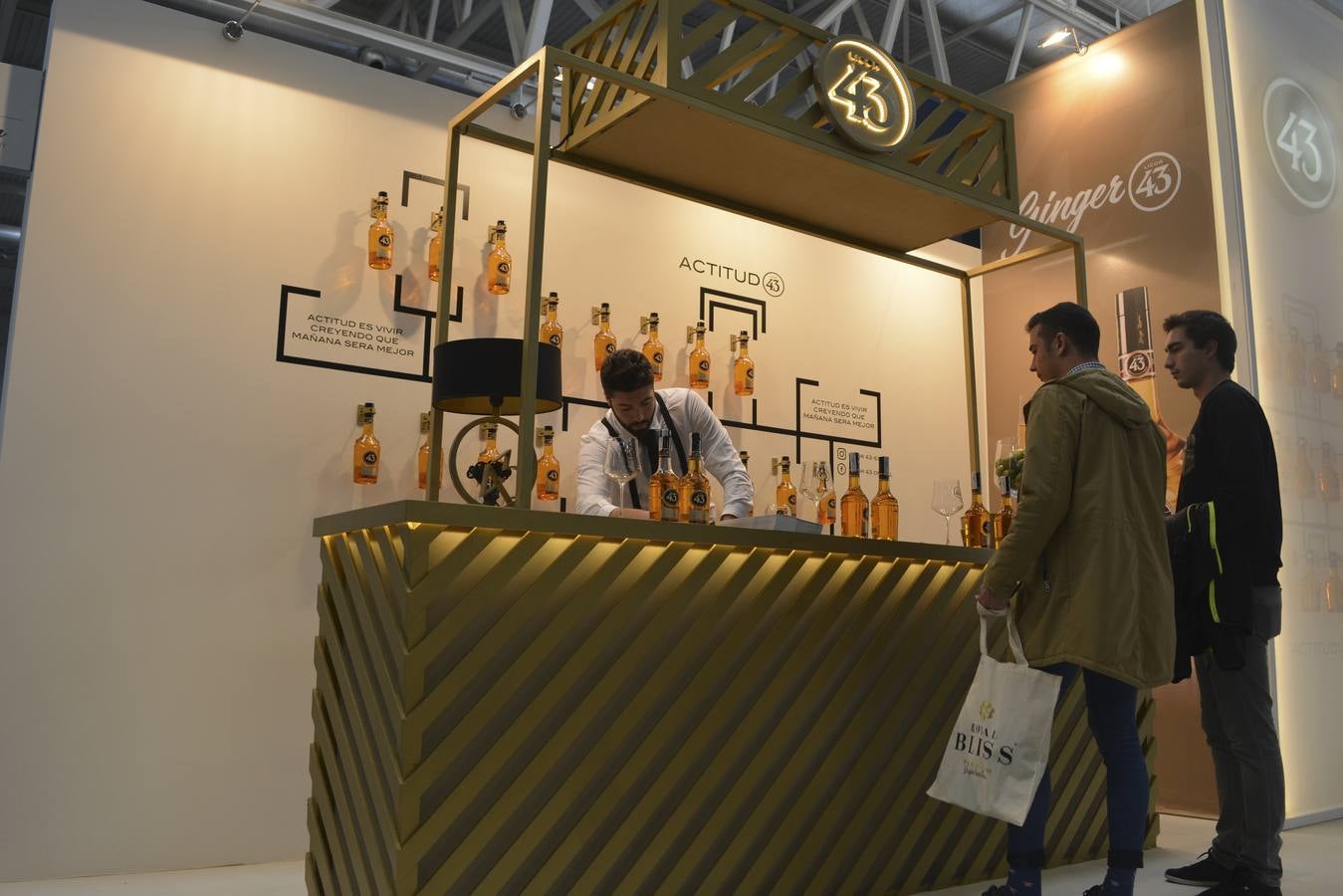 Durante tres jornadas se abordarán las tendencias más internacionales dentro del sector de la coctelería, la mixología, las bebidas premium y los profesionales de la industria hostelera.