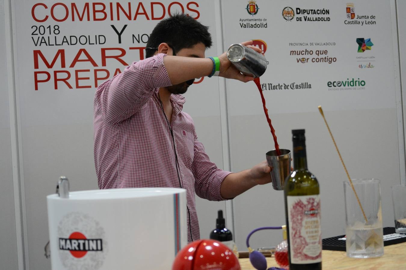 El establecimiento vallisoletano El Niño Perdido ha resultado ganador del primer premio tanto en el concurso provincial de Martinis como en el de Cócteles, mientras que Ambivium, situado en Peñafiel, se ha llevado el de mejor Combinado
