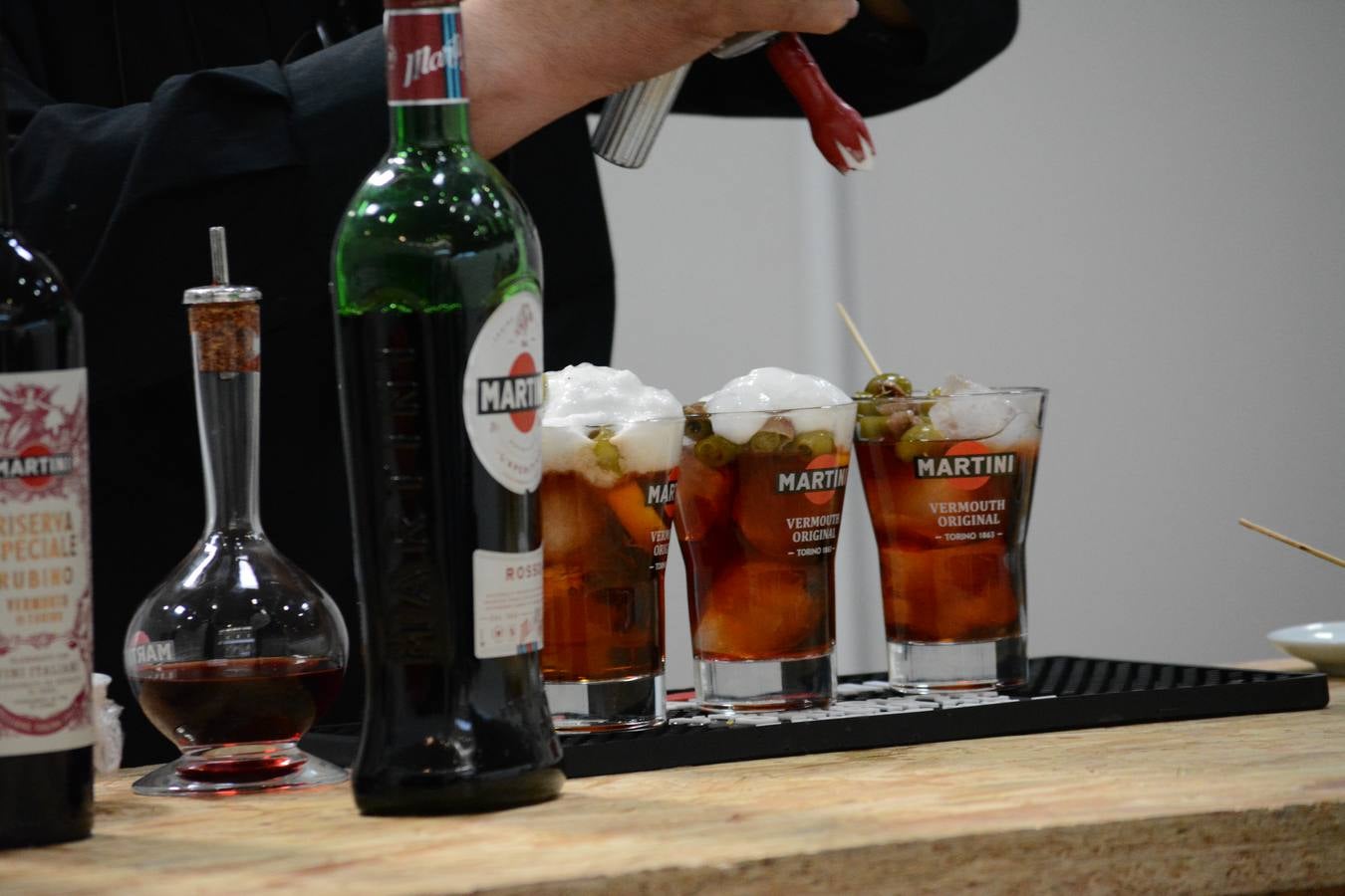 El establecimiento vallisoletano El Niño Perdido ha resultado ganador del primer premio tanto en el concurso provincial de Martinis como en el de Cócteles, mientras que Ambivium, situado en Peñafiel, se ha llevado el de mejor Combinado