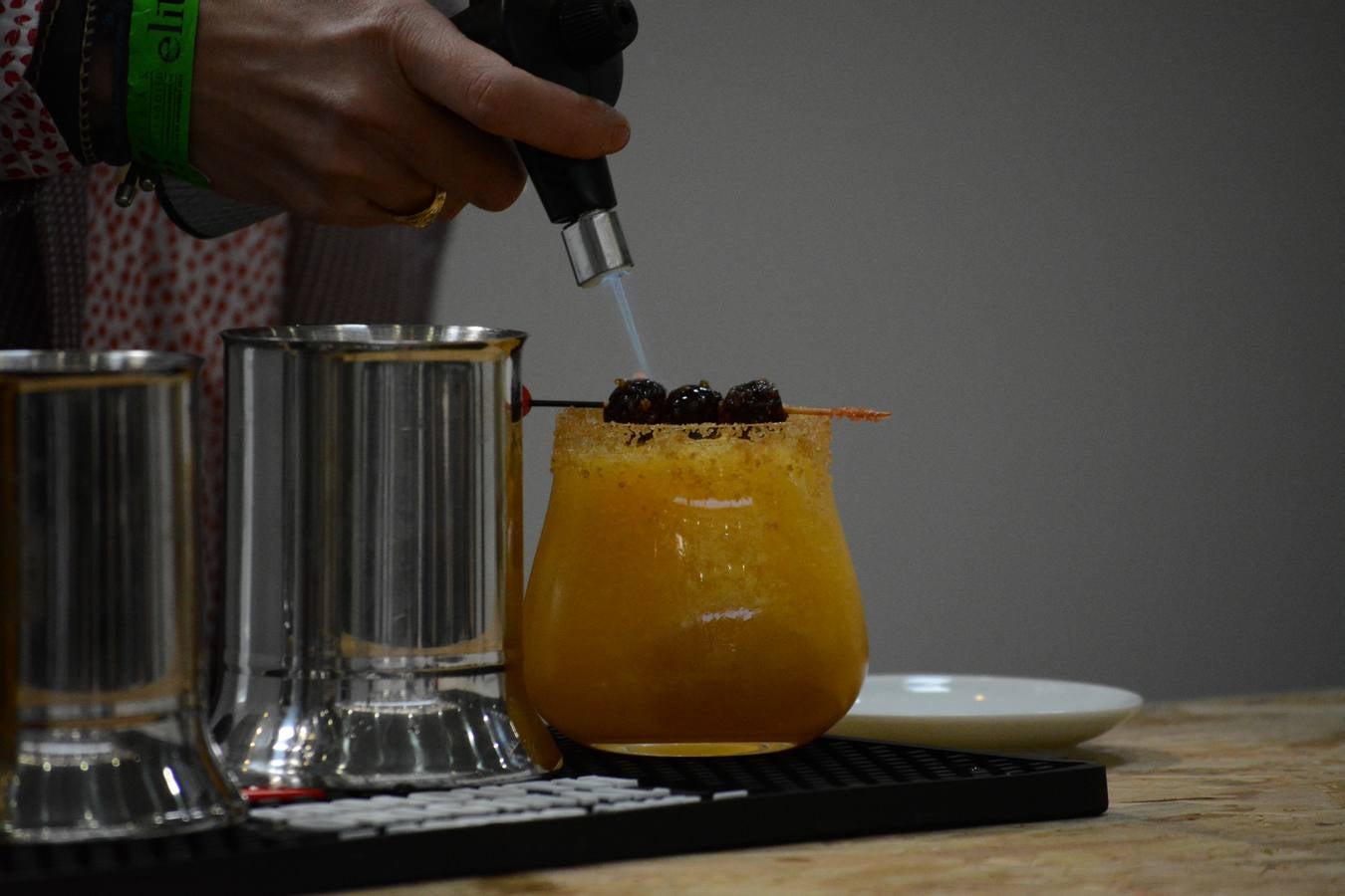 El establecimiento vallisoletano El Niño Perdido ha resultado ganador del primer premio tanto en el concurso provincial de Martinis como en el de Cócteles, mientras que Ambivium, situado en Peñafiel, se ha llevado el de mejor Combinado