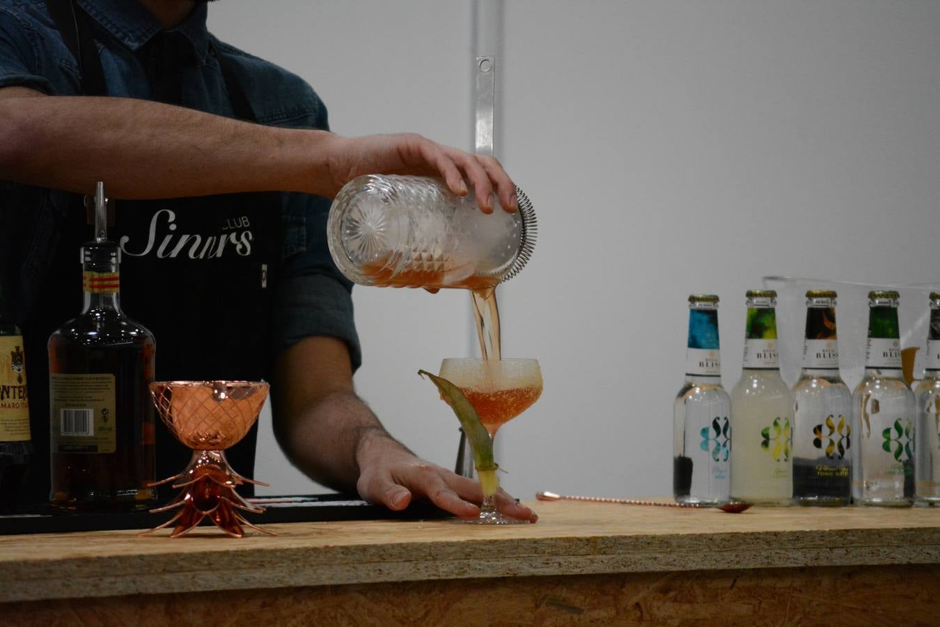 El establecimiento vallisoletano El Niño Perdido ha resultado ganador del primer premio tanto en el concurso provincial de Martinis como en el de Cócteles, mientras que Ambivium, situado en Peñafiel, se ha llevado el de mejor Combinado
