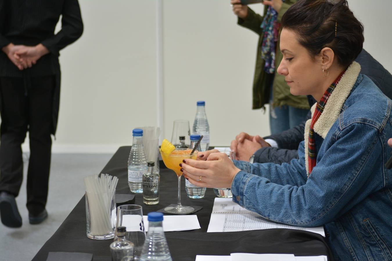 El establecimiento vallisoletano El Niño Perdido ha resultado ganador del primer premio tanto en el concurso provincial de Martinis como en el de Cócteles, mientras que Ambivium, situado en Peñafiel, se ha llevado el de mejor Combinado