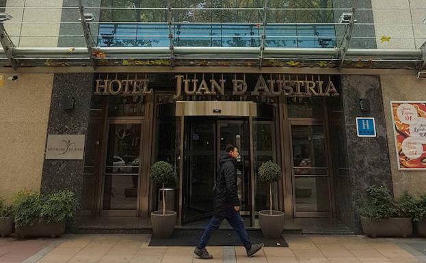 Exterior del hotel, en el Paseo de Zorrilla.
