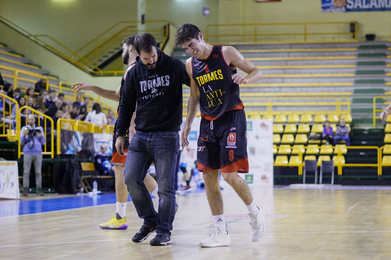 El equipo salmantino logra una gran remontada final para forzar la prórroga y vencer después al líder de la Liga