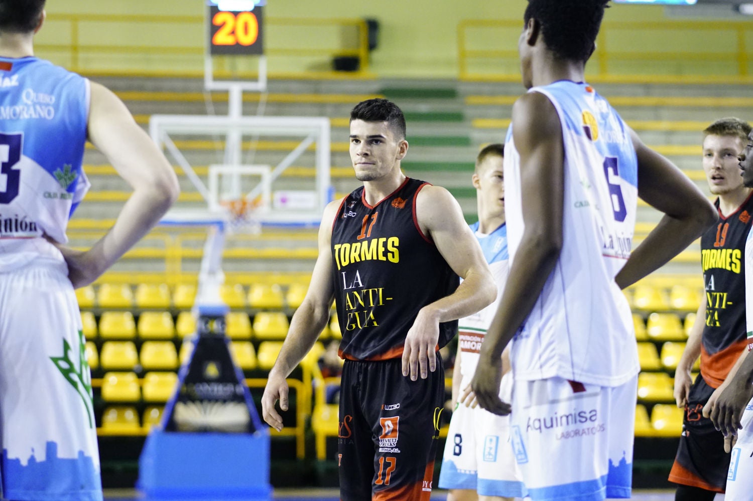 El equipo salmantino logra una gran remontada final para forzar la prórroga y vencer después al líder de la Liga