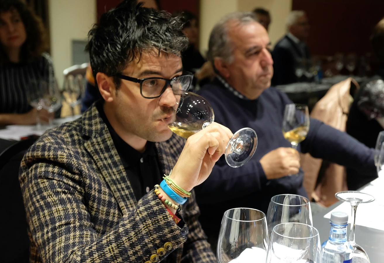 La bodega sorprende a los asistentes con una selección de sus vinos en tinaja de barro