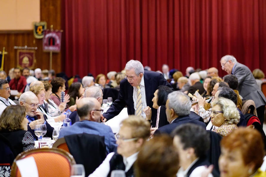 Fotos: Multitudinaria cena de cientos de capistas llegados de toda España en Salamanca