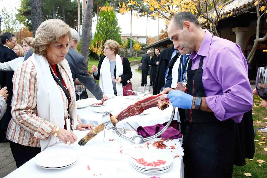 Fotos: Comida y visita de los capitas a La Alberca