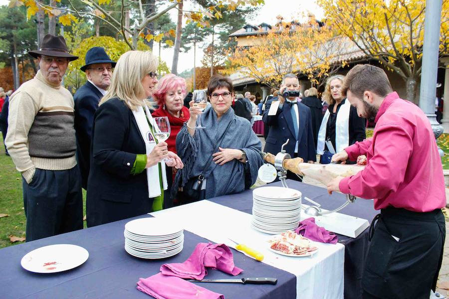 Fotos: Comida y visita de los capitas a La Alberca